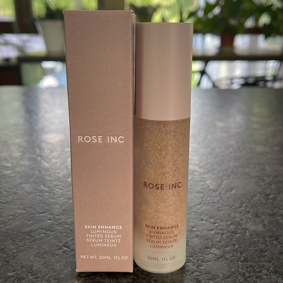 Rose Inc. Skin Enhance Luminous Tinted Serum in 020 light, warm peach undertone - Picture 10 of 12